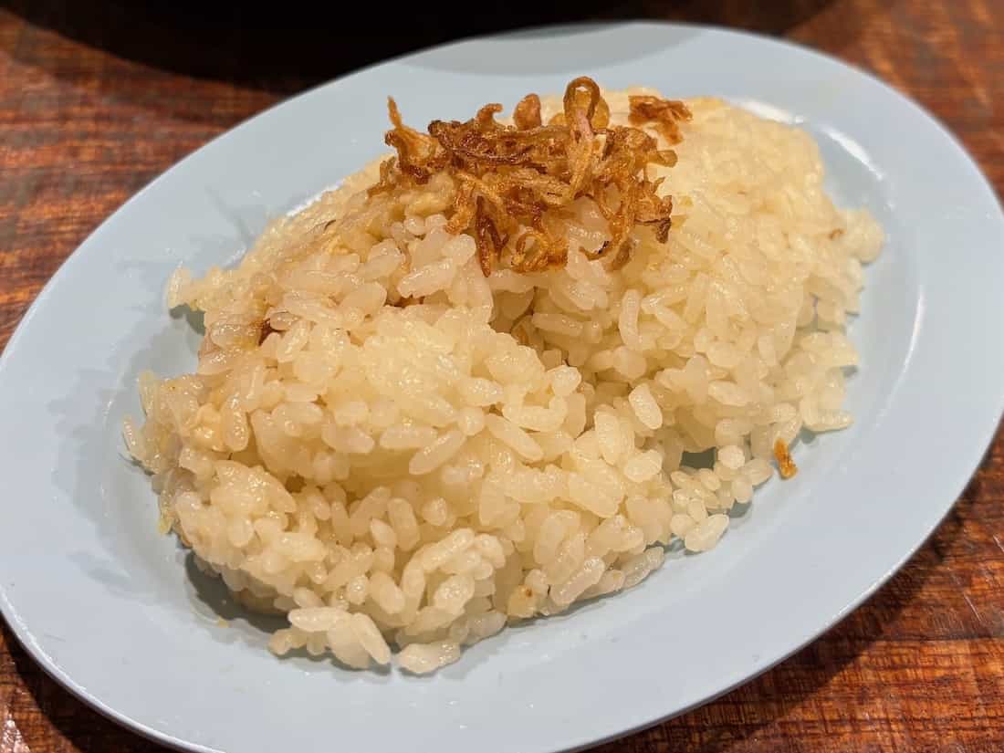 鶏のスープで炊いたご飯